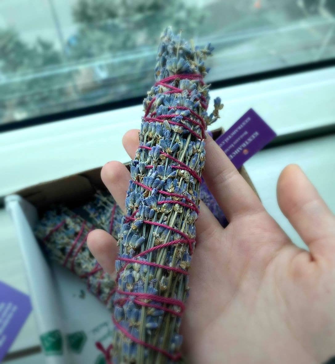 Lavendel-Räucherbündel – Natürlich & Handgefertigt