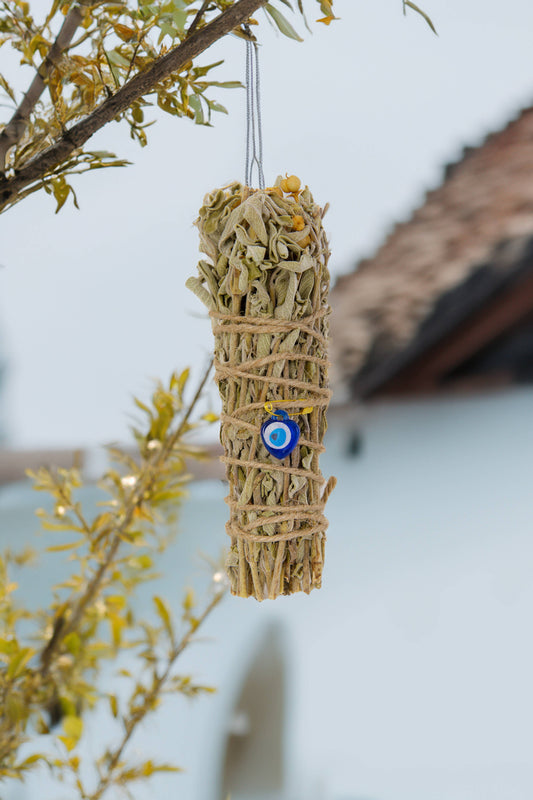 Handgefertigtes Kräuter-Räucherbündel – Natürliche Reinigung