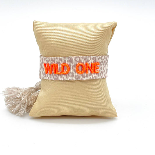 WILD ONE Statement Armband gewebt, bestickt