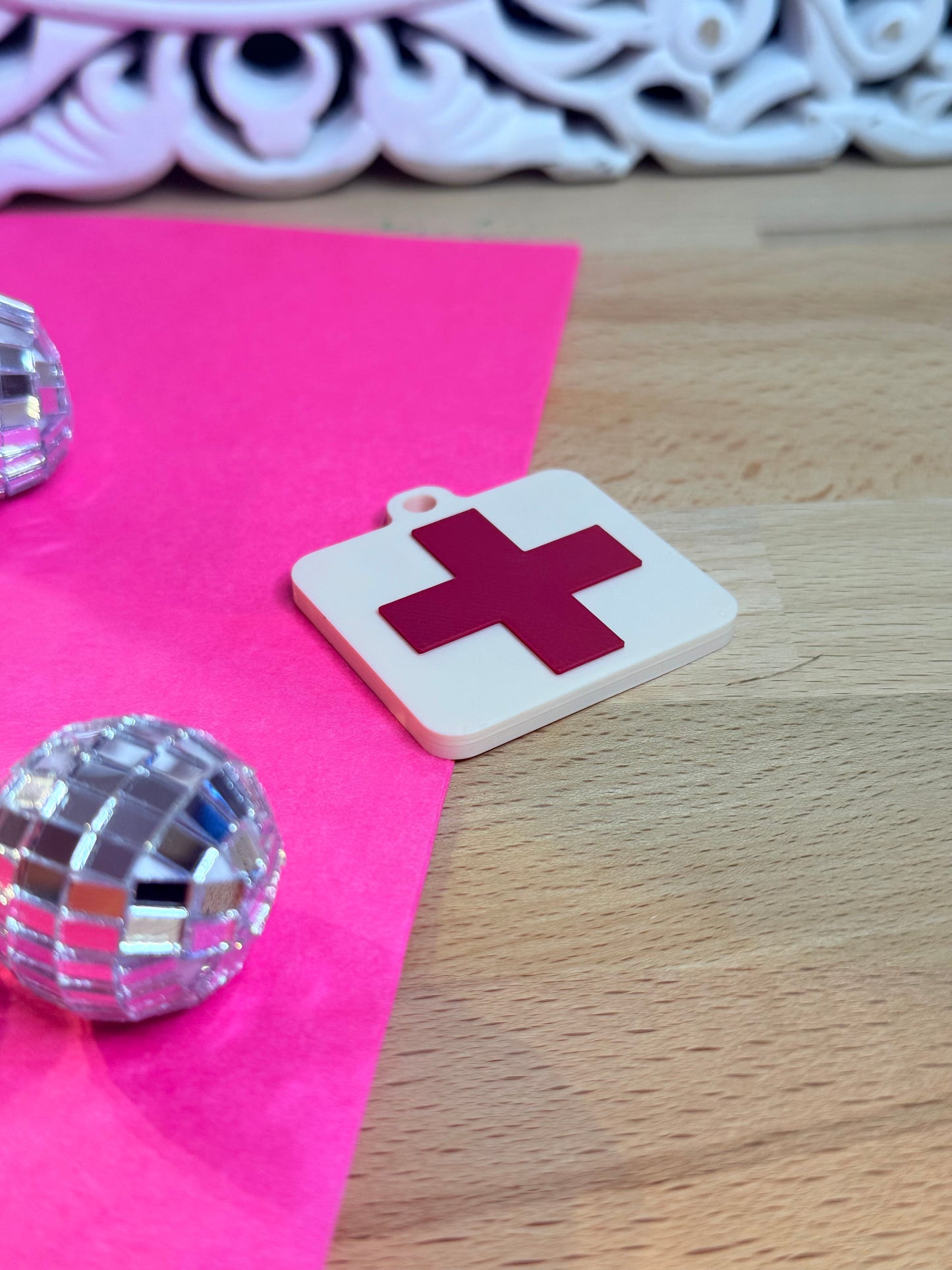 NFC-Tag-Anhänger Erste Hilfe SOS