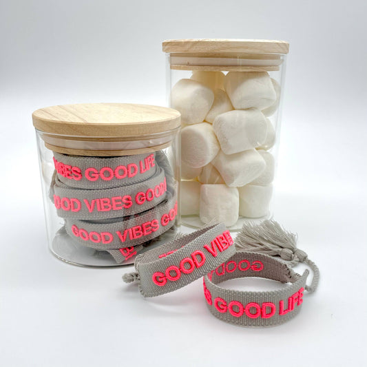 GOOD VIBES GOOD LIFE Statement Armband gewebt, bestickt
