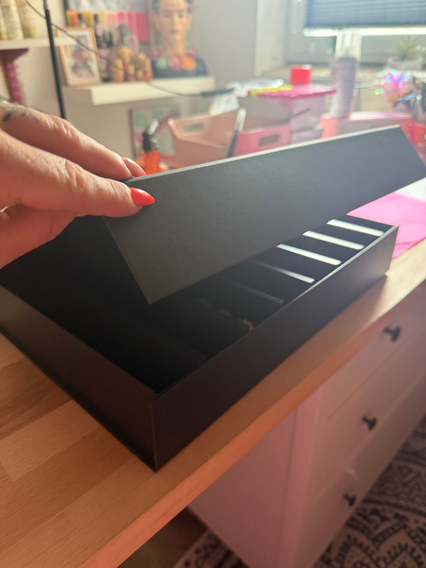 Edle Sortierbox Schwarz