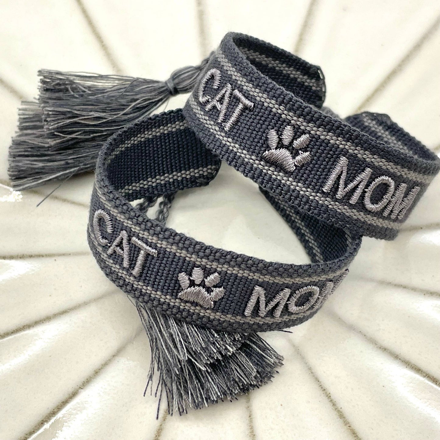 CAT MOM Statement Armband gewebt, bestickt