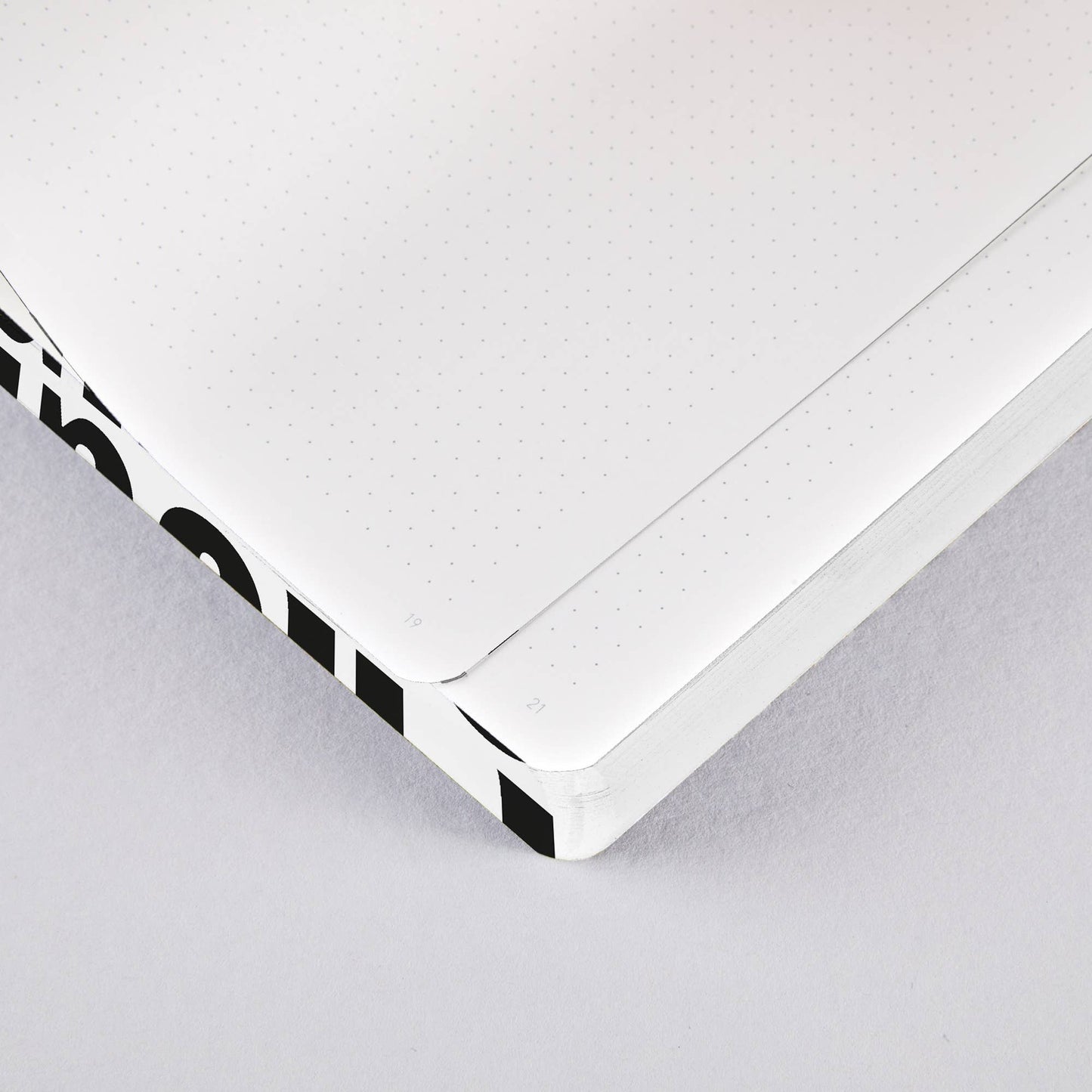 Work In Progress - Notizbuch Graphic L | A5+ | Punktraster