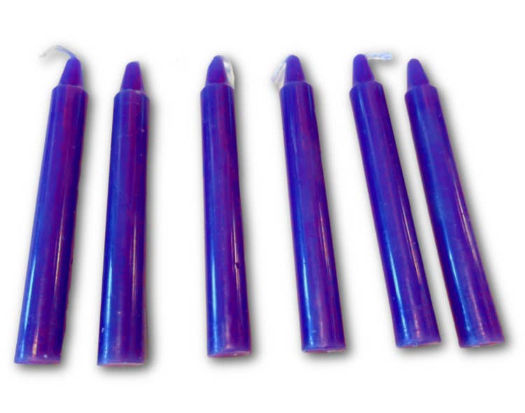 Violette Zauberkerze