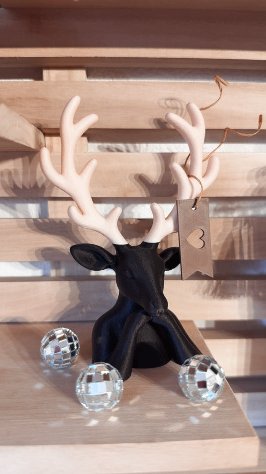 Dekorativer Hirsch  Schwarz oder Schokolade