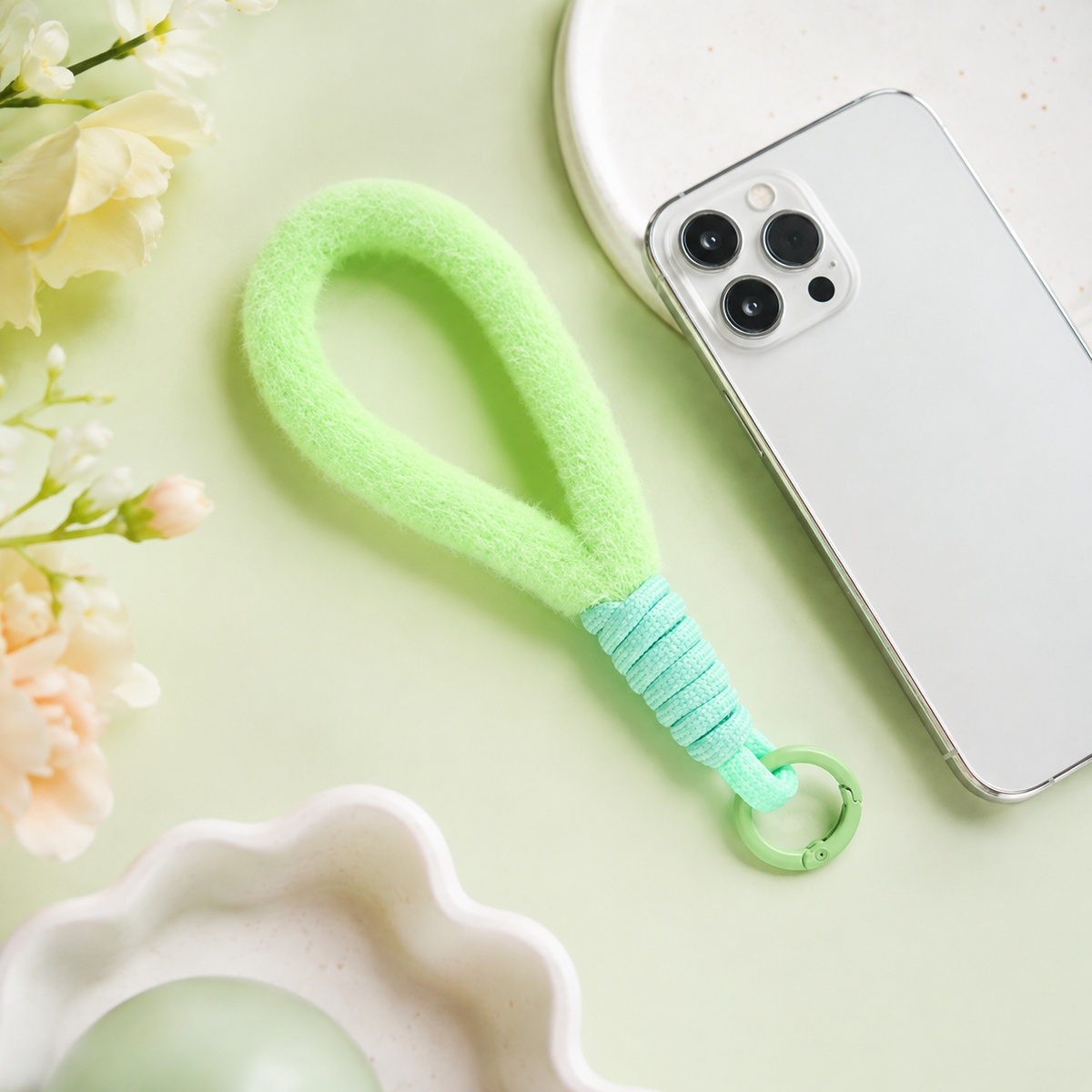 Trendy Segeltau-Handykette Plüsch – Pastel Mint Green 💚
