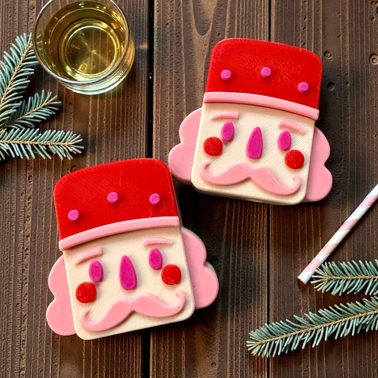 Strohhalm Nussknacker NEU