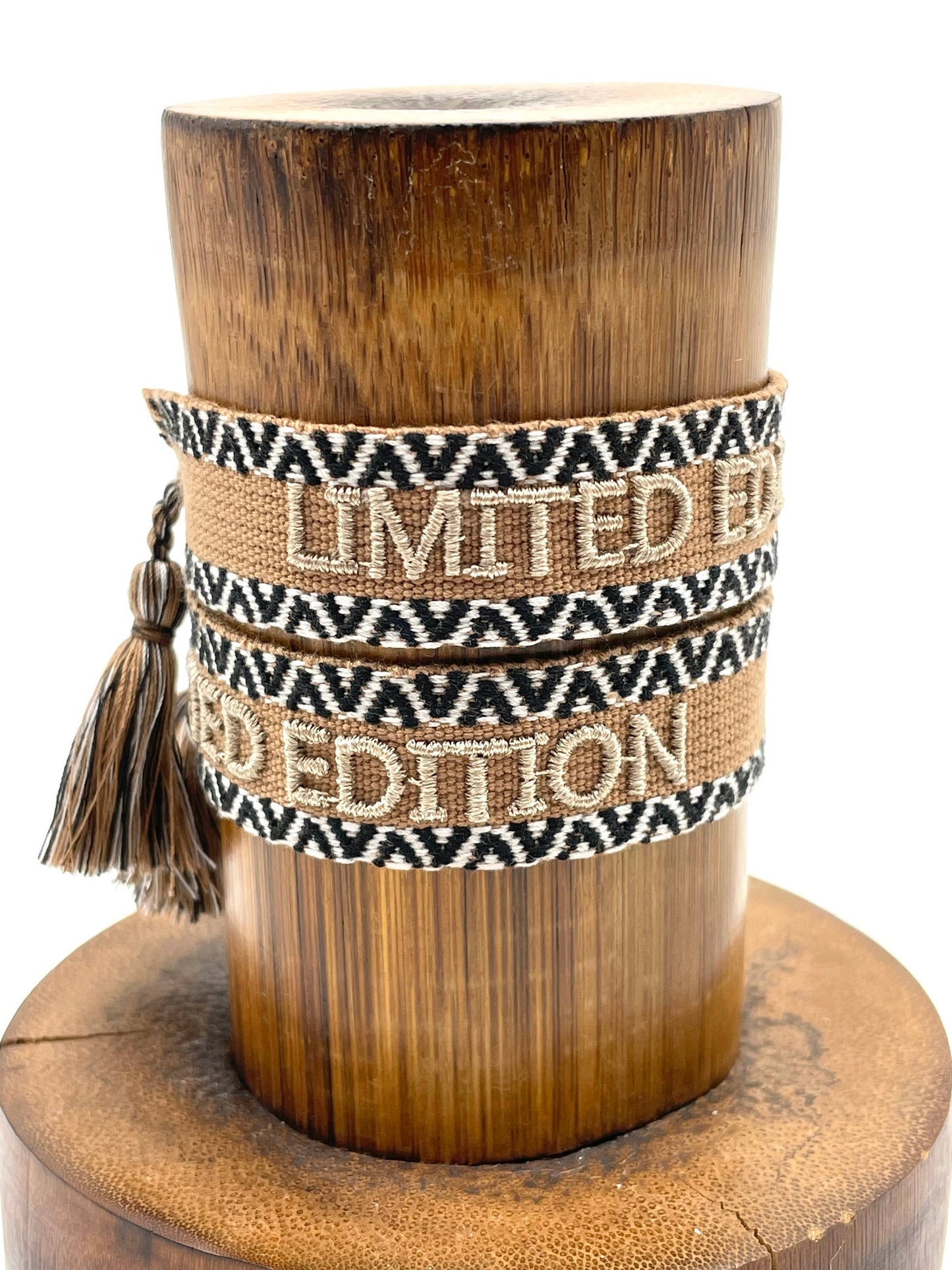 LIMITED EDITION Statement Armband gewebt, bestickt
